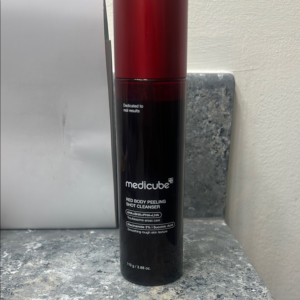 Red Body Peeling Shot Cleanser - Red